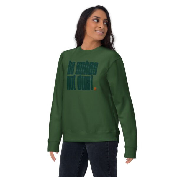 Be Ashes | Sweatshirt in Green - Image 3
